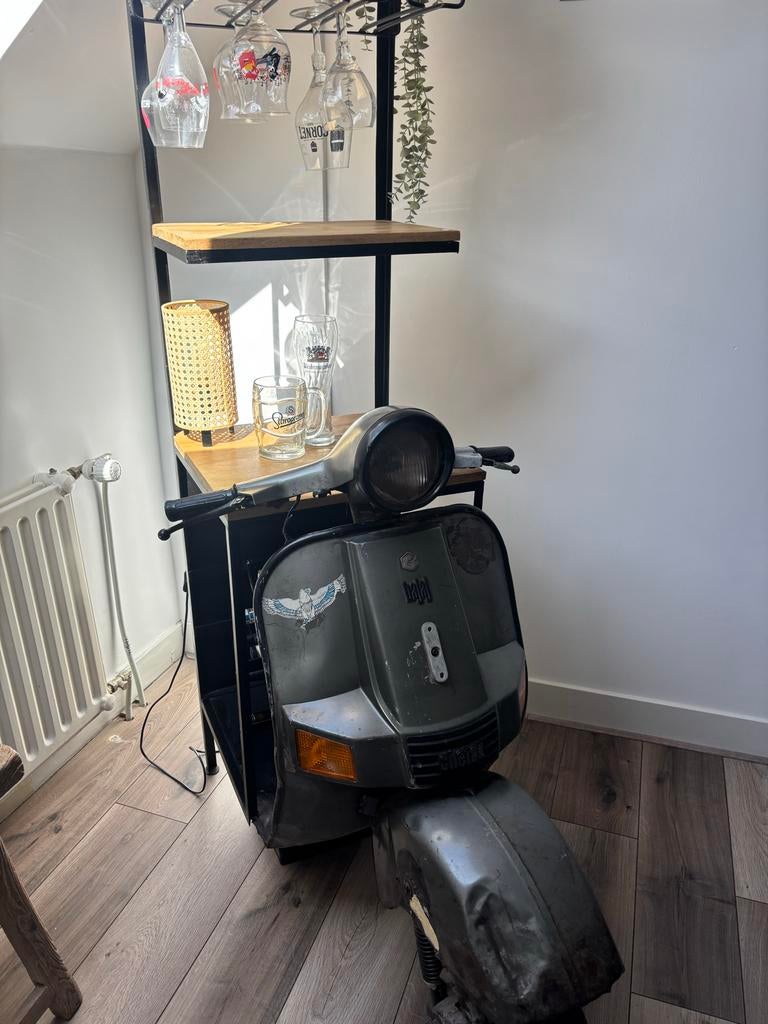 Unieke scooterbar uit Indonesië, Ophalen, Gebruikt