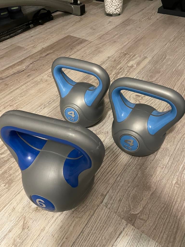 Kettlebells 6 kg en 4 kg (set van 3), Ophalen, Gebruikt, Armen, Kettlebell