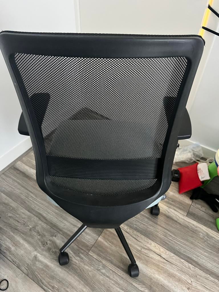 Bureaustoel met gaasrug en grijze/ blauwr zitting, Ophalen, Zo goed als nieuw, Grijs, Bureaustoel