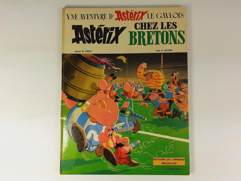 Asterix Chez Les Bretons - Hardcover 1966 - Eerste Druk, Boeken, Gelezen, Verzenden, Eén stripboek, René Goscinny (tekst), Albert Uderzo (tekeningen)