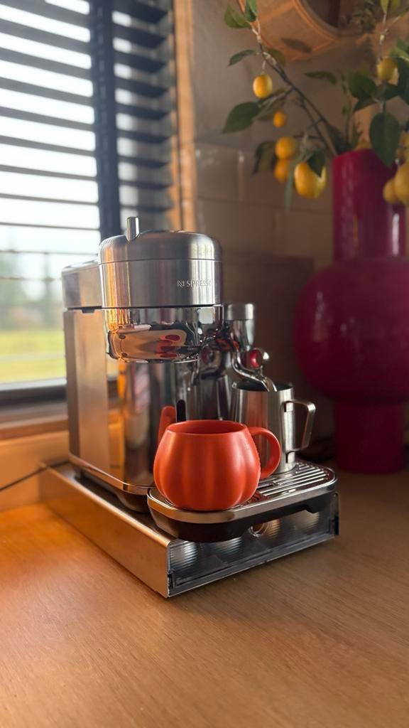 Nespresso Sage Vertuo Creatista - Koffiemachine, Witgoed en Apparatuur, Koffiezetapparaten, Ophalen, Koffiemachine, Zo goed als nieuw