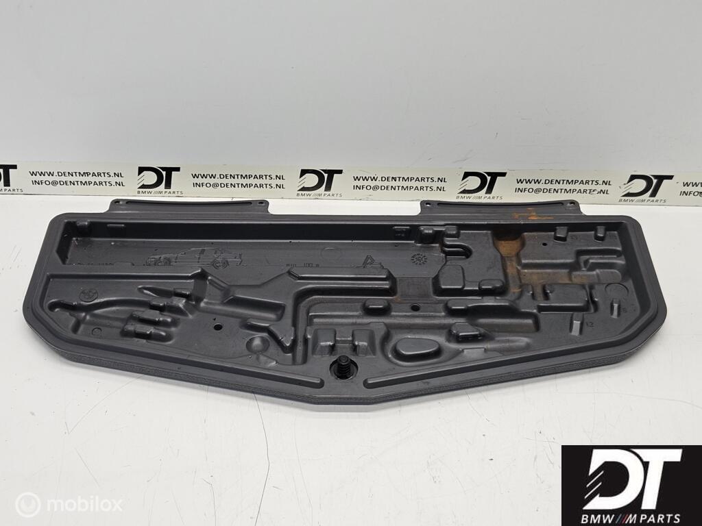 Gereedschapset houder BMW 5-serie E39 71111182774, Gebruikt, Ophalen of Verzenden, BMW, BMW