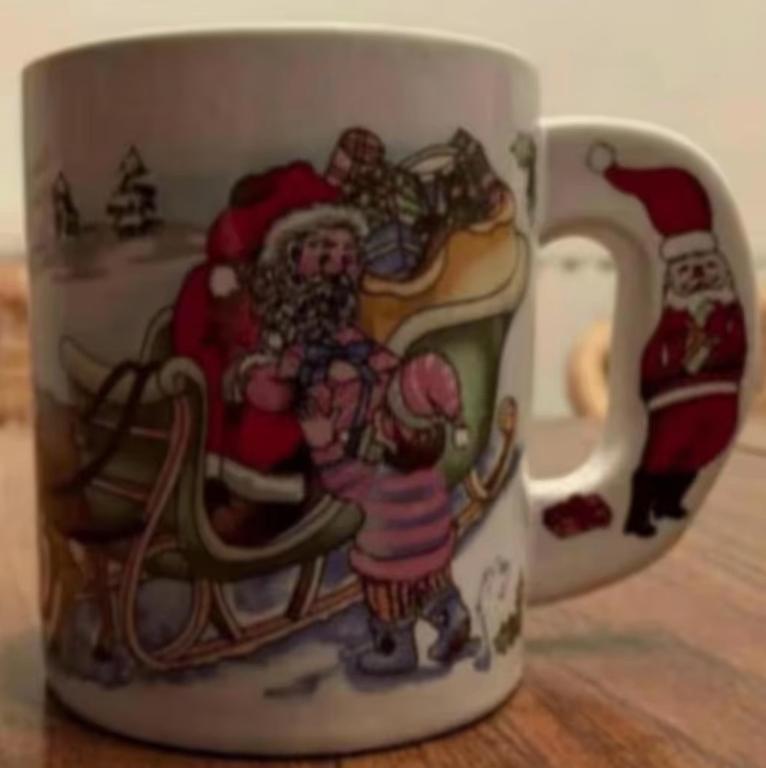 Kerstmis mok, beker kerstman, rendieren, sneeuw, Ophalen of Verzenden, Zo goed als nieuw, Overige stijlen, Kop(pen) en/of Schotel(s)