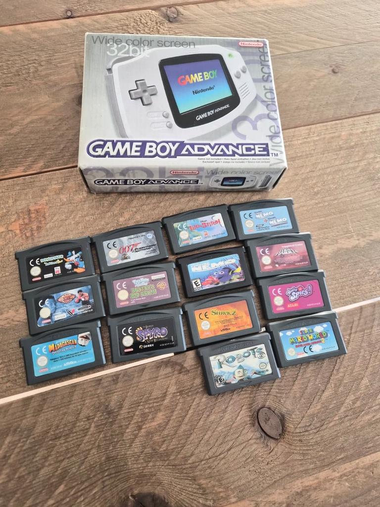 Game Boy Advance CIB + 15 Games - Complete Set!, Spelcomputers en Games, Spelcomputers | Nintendo Game Boy, Ophalen of Verzenden
