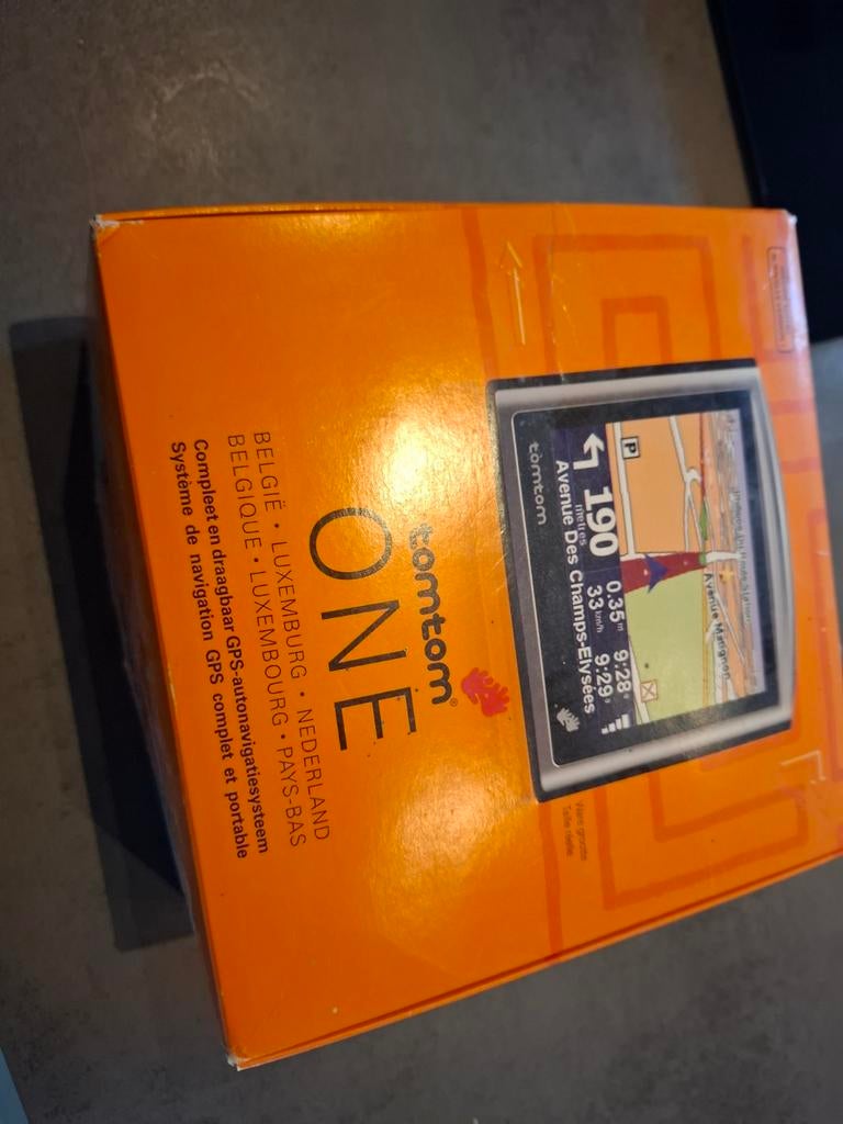 TomTom ONE Navigatiesysteem - Benelux, Ophalen of Verzenden