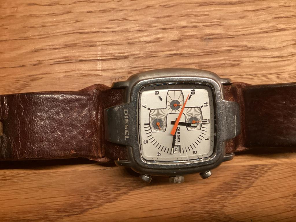 Diesel Heren Polshorloge - Gebruikt, Overige merken, Staal, Polshorloge, Ophalen of Verzenden