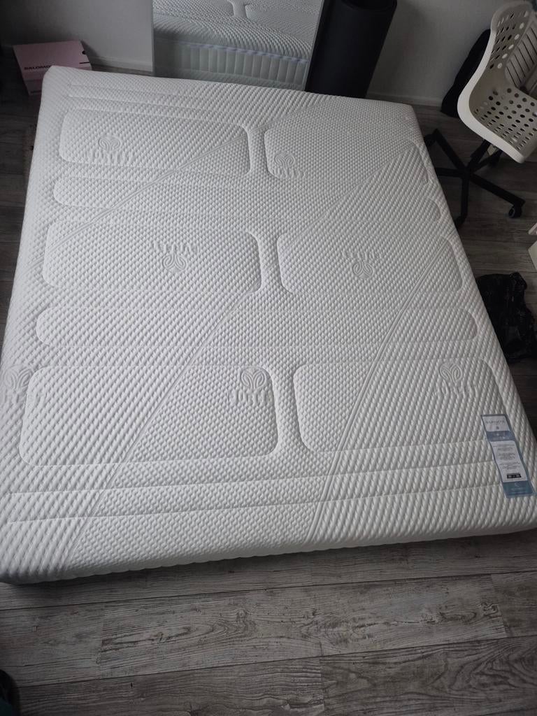 Van Landschoot Silhouette matras | nieuwstaat | 180x210 cm, 210 cm, Ophalen of Verzenden, Matras, 180 cm