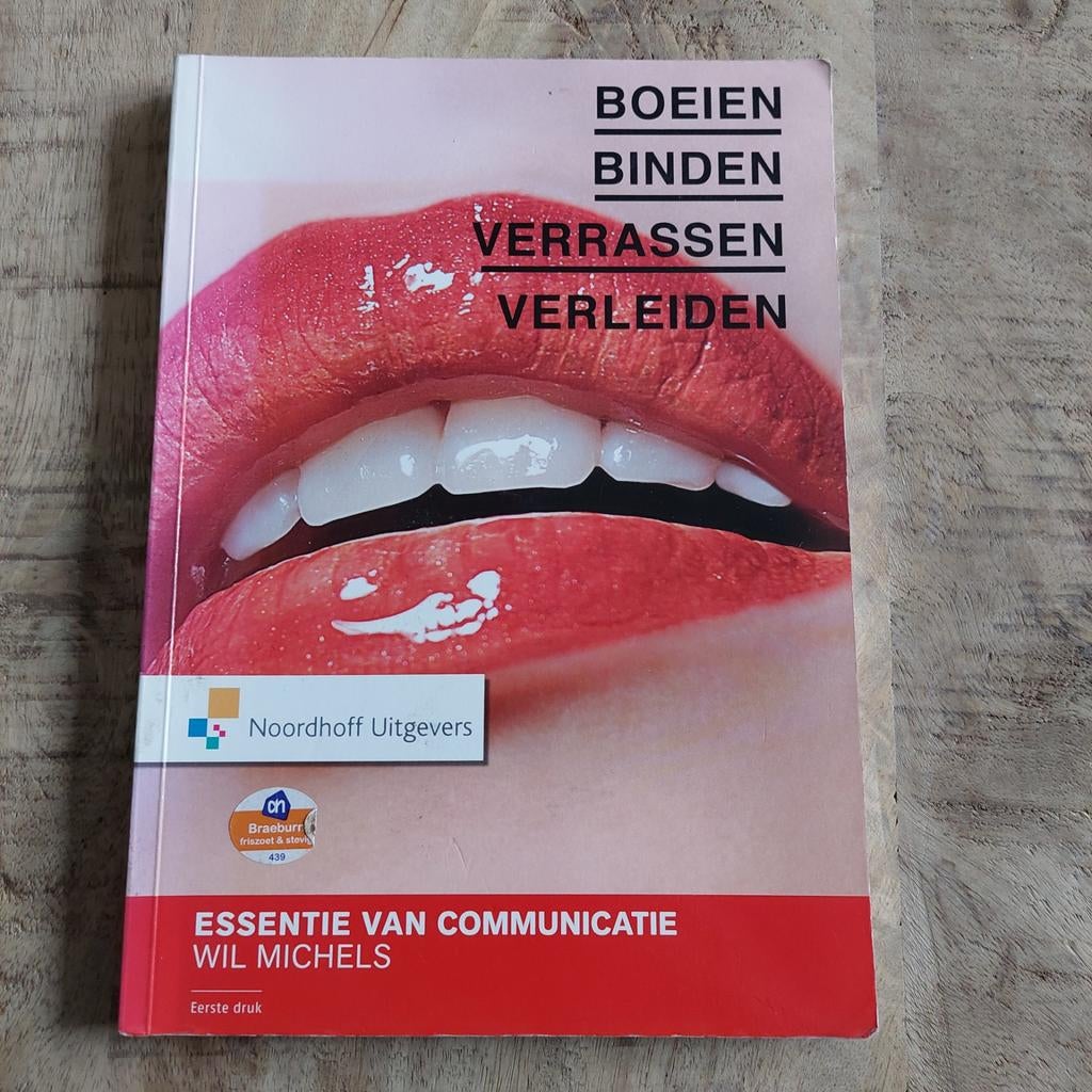 W. Michels - Essentie van communicatie, Ophalen of Verzenden, Zo goed als nieuw, W. Michels