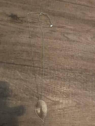 lbvyr zilveren ketting met zilveren veer hanger, Verstelbaar, Ophalen of Verzenden, Zo goed als nieuw, Zilver