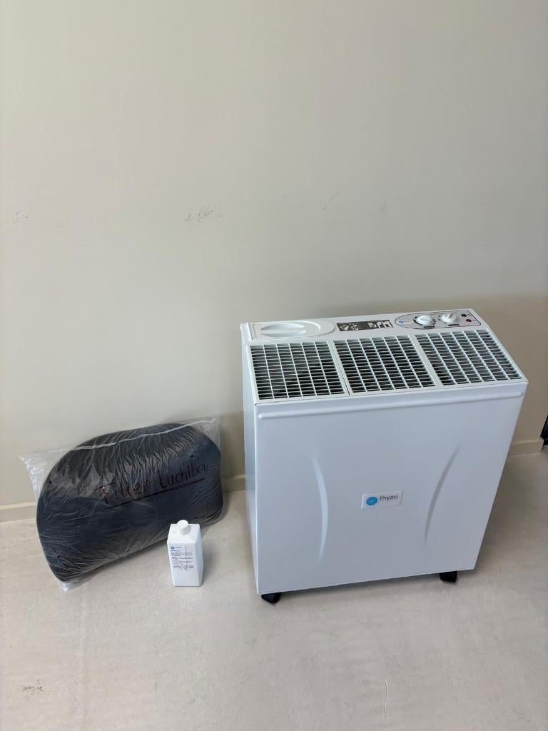 Thyzo luchtbevochtiger TB150 + toebehoren, Ophalen, Zo goed als nieuw, Luchtontvochter