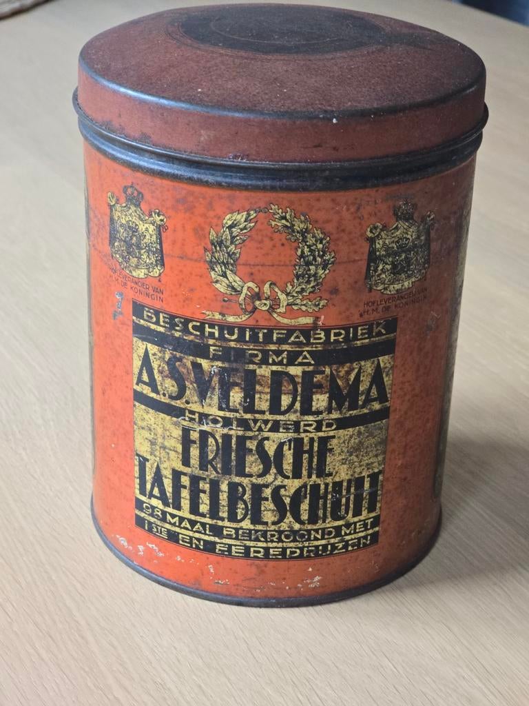 Grand Prix Blik A.s. Veldema Holwerd Friesche Tafelbeschuit, Verzamelen, Blikken, Ophalen of Verzenden