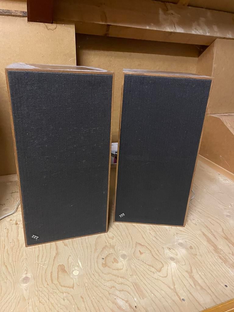ITT T 230 geluidsboxen, Audio, Tv en Foto, Luidsprekers, Zo goed als nieuw, Minder dan 60 watt, Front, Rear of Stereo speakers