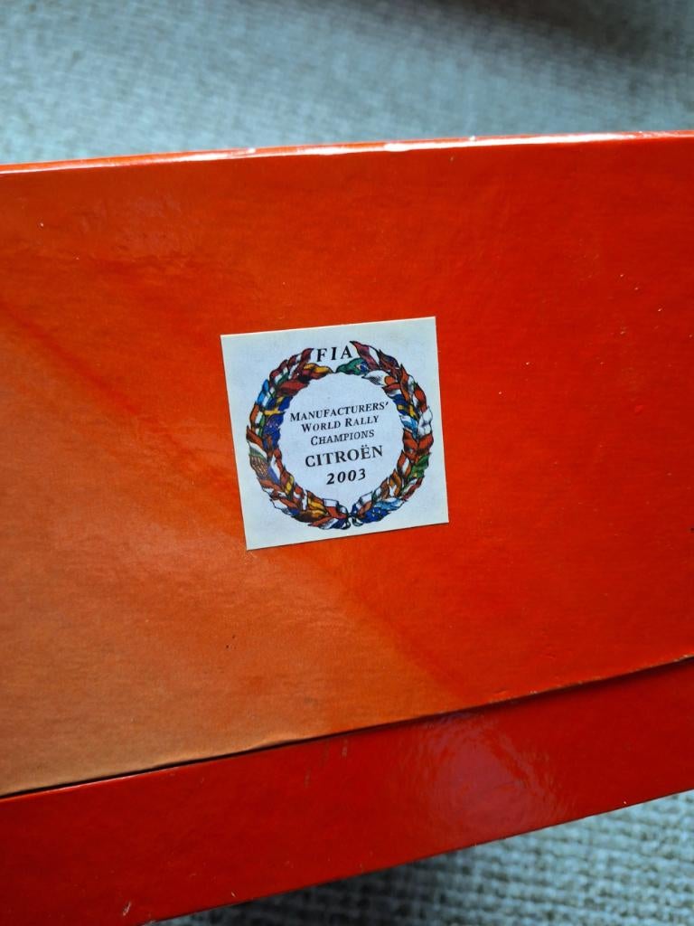 Collectors box, Citroen Xsara WRC Worldchampion uit 2003🏁, Auto, ., Norev, Ophalen of Verzenden