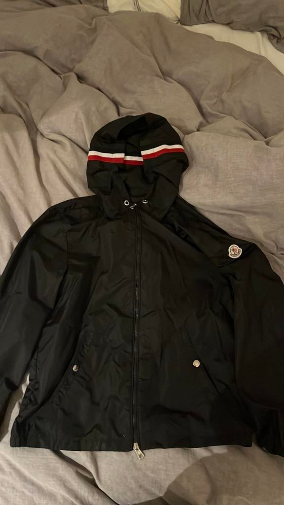 Moncler windbreaker maat s met werkende nfc cip!, Moncler, Zwart, Ophalen of Verzenden, Zo goed als nieuw