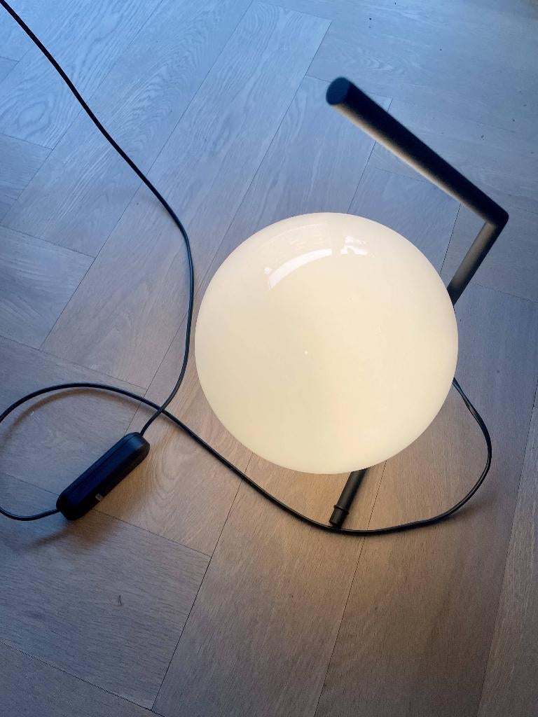 FLOS IC lights T1 tafellamp zwart, Ophalen, Zo goed als nieuw, Glas, Minder dan 50 cm