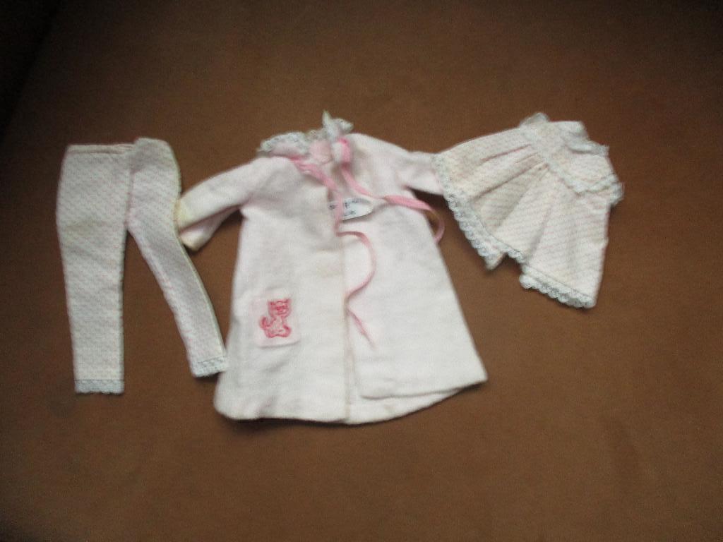 Vintage  barbie Skipper setje 3 vdelig mattel, Verzenden, Zo goed als nieuw, Kleertjes