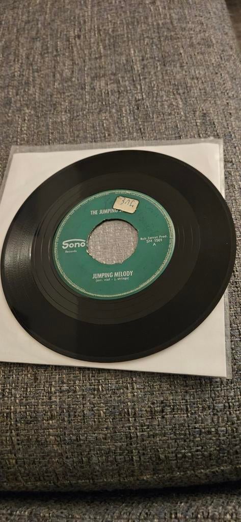 Nederbeat/ indo The Jumping Strings-Jumping melody  1963, Ophalen of Verzenden, Gebruikt, Pop
