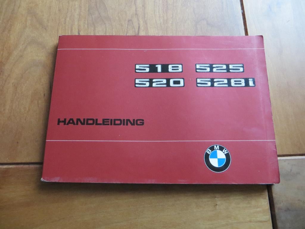 Instructieboek BMW 5-serie E12 1977 BMW 518 520 525 528i, Auto diversen, Handleidingen en Instructieboekjes, Ophalen of Verzenden