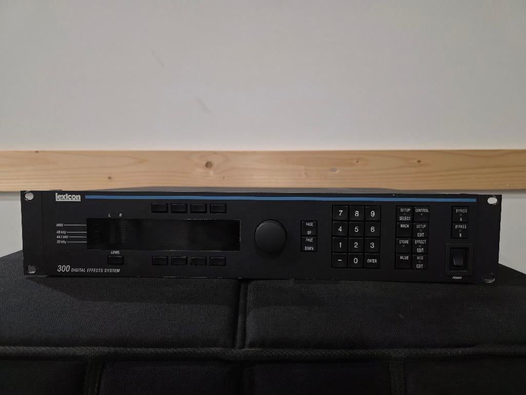 Lexicon 300 digital effects system, Ophalen, Zo goed als nieuw