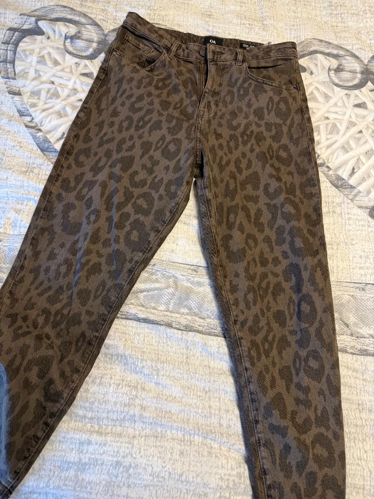 Mom jeans groen panterprint 40, Overige kleuren, Nieuw, Ophalen of Verzenden, W30 - W32 (confectie 38/40)