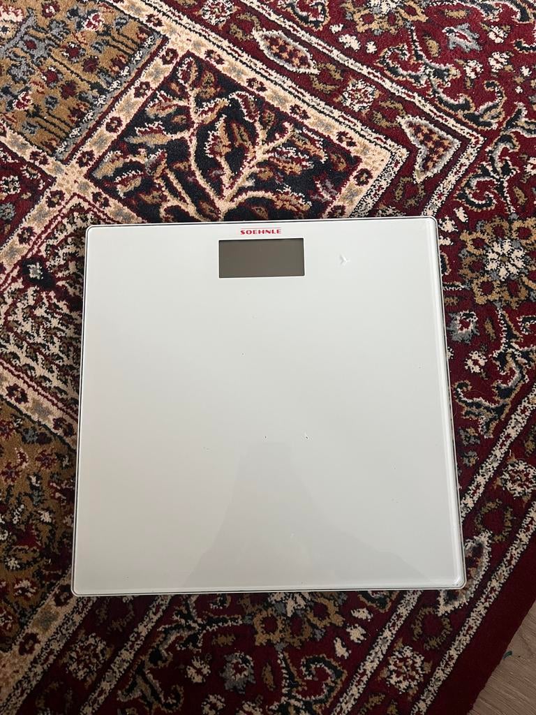 Soehnle Personenweegschaal - Zo goed als nieuw, 1 tot 500 gram, 100 kg of meer, Ophalen of Verzenden, Personenweegschaal
