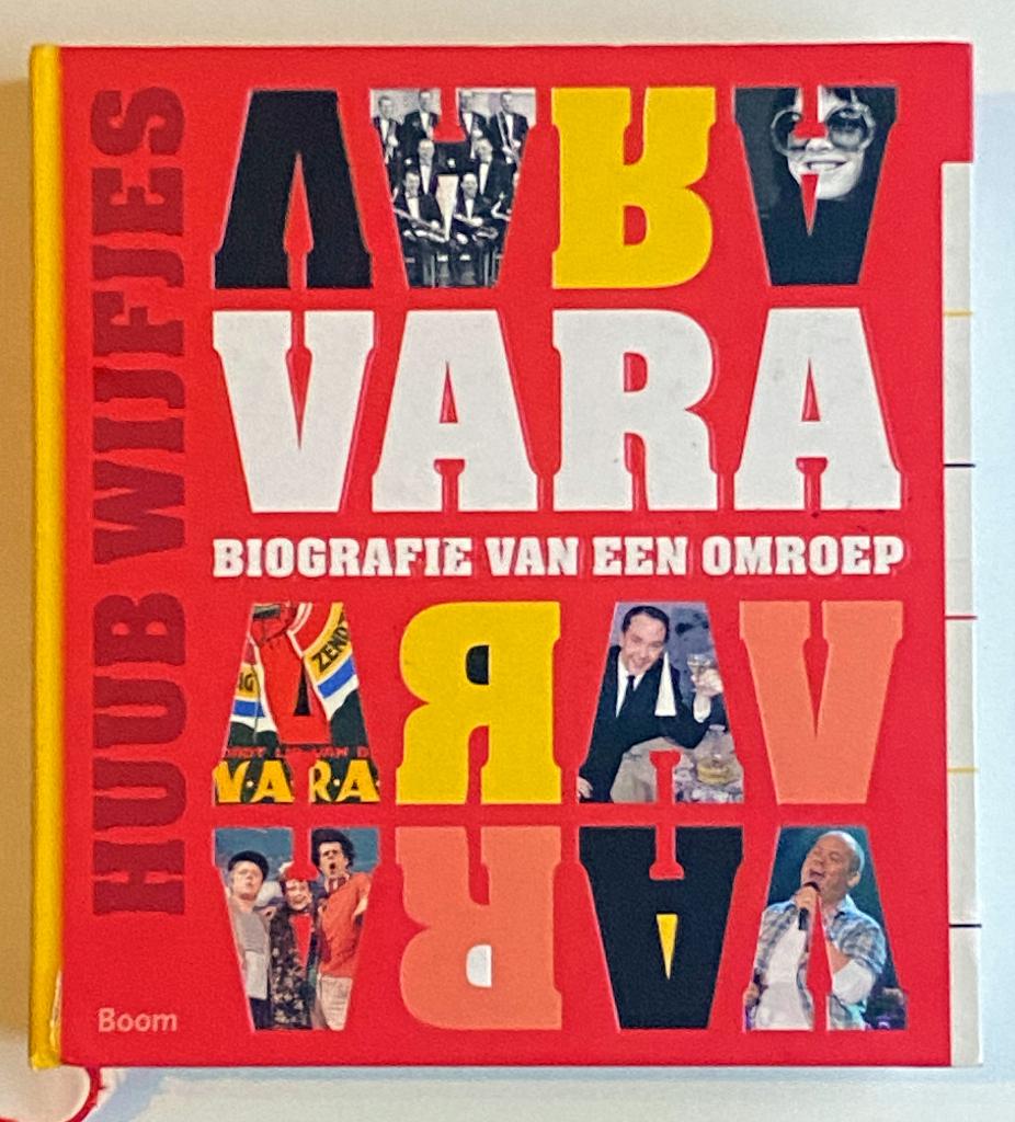 VARA historisch overzicht boek, Ophalen, Zo goed als nieuw, Media