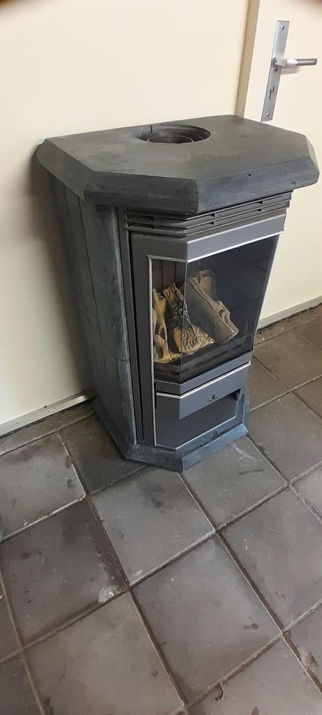 Speksteen gaskachel, Ophalen, Gebruikt, Gas, Vrijstaand
