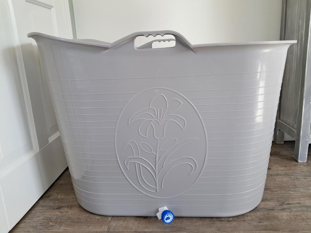 Bath bucket Badkuip voor Volwassenen - Compact & Comfortabel, Ophalen of Verzenden, Gebruikt, Grijs, Overige typen