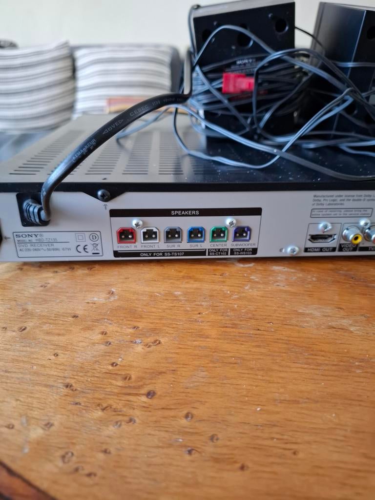 Te koop: Sony hbd-tz 135 geluidsinstallatie, Ophalen of Verzenden