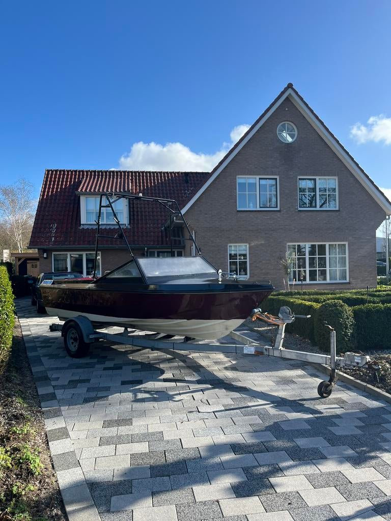 Browing malibu speedboot 140pk mercruiser inboard trailer, Binnenboordmotor, 120 tot 200 pk, Ophalen of Verzenden, 3 tot 6 meter