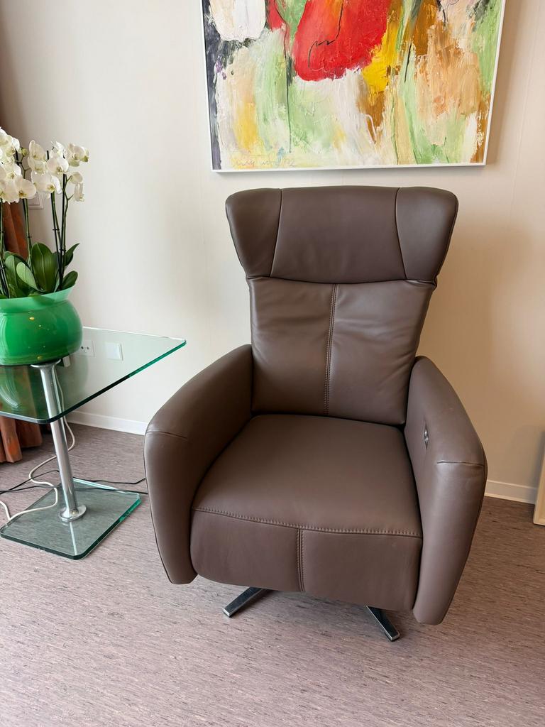 Prominent relax fauteuil elektrisch verstelbaar - staop, Ophalen, Minder dan 75 cm, Leer, Zo goed als nieuw