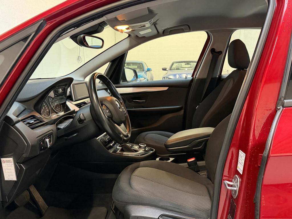 BMW 2-serie Active Tourer 220i Centennial High Executive - S, 1998 cc, Gebruikt, Lichtsensor, 1405 kg