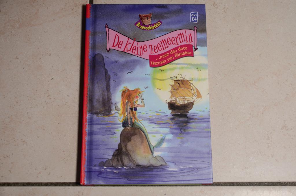 De kleine zeemeermin / Harmen van Straaten AVI E4, Ophalen of Verzenden, Zo goed als nieuw, Fictie algemeen