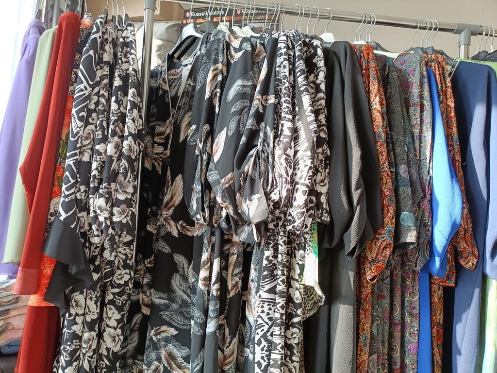 Magna kleding restpartij, Ophalen of Verzenden, Zo goed als nieuw