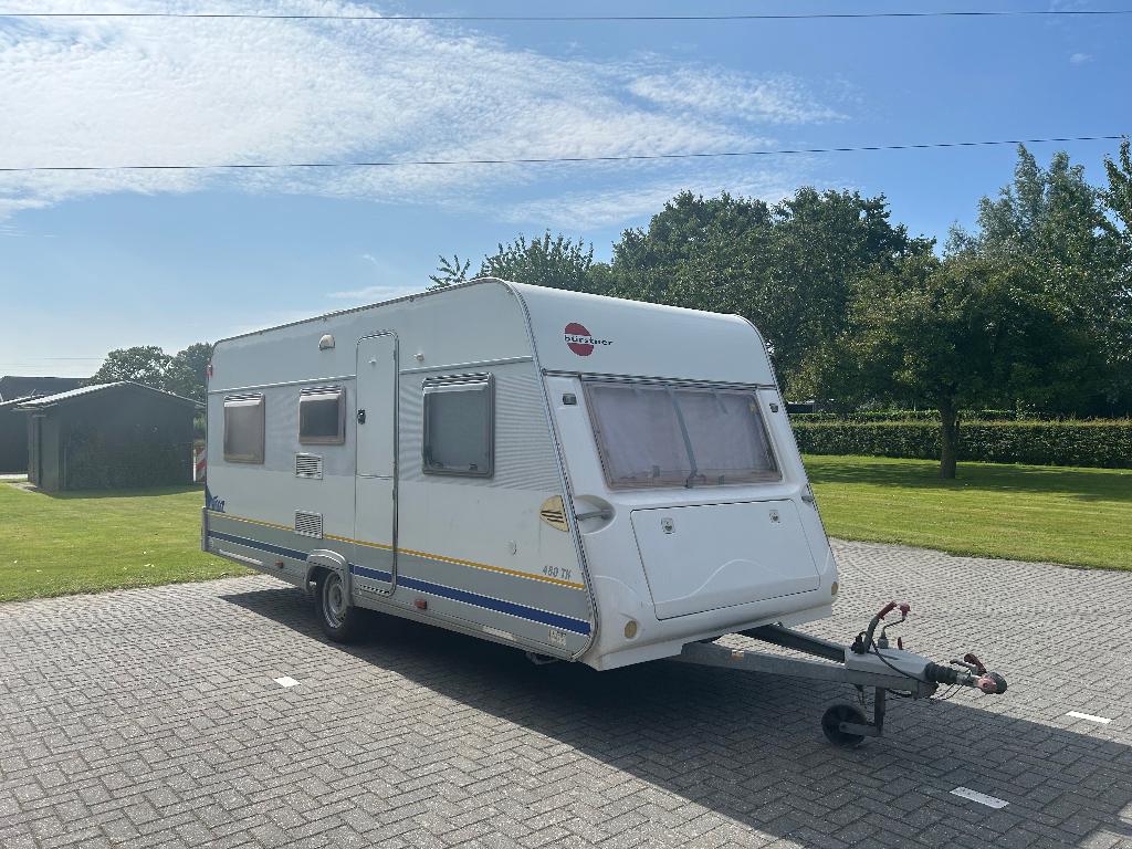 Caravan Bürstner Fun 480TK - 2002 - 6 persoons kampeerklaar, Rondzit, 7 tot 8 meter, Particulier, 2 aparte bedden