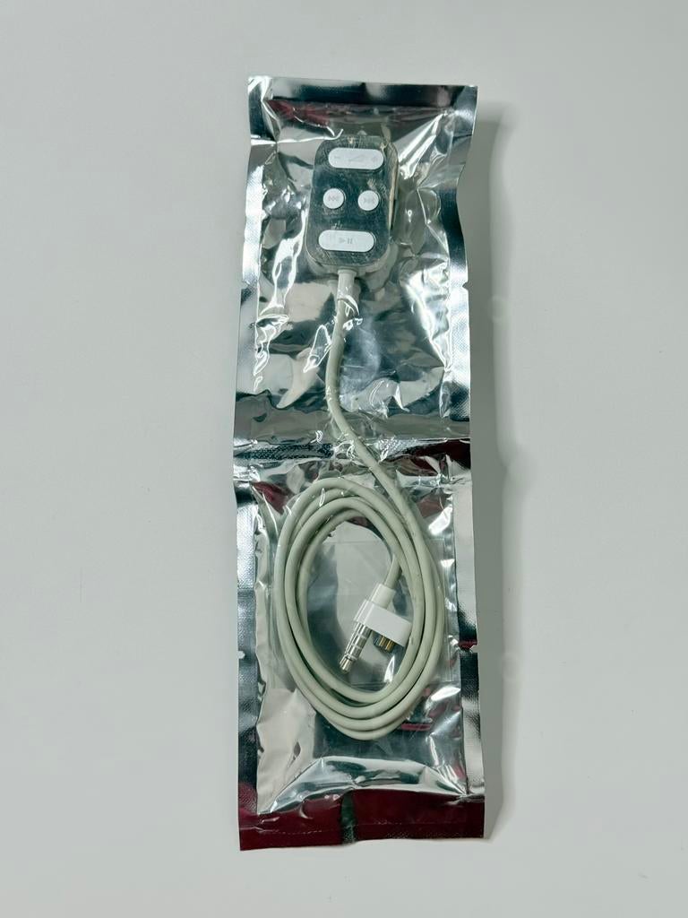 Apple iPod Radio Remote Control A1018, Ophalen of Verzenden, Nieuw, Koptelefoon, Mini