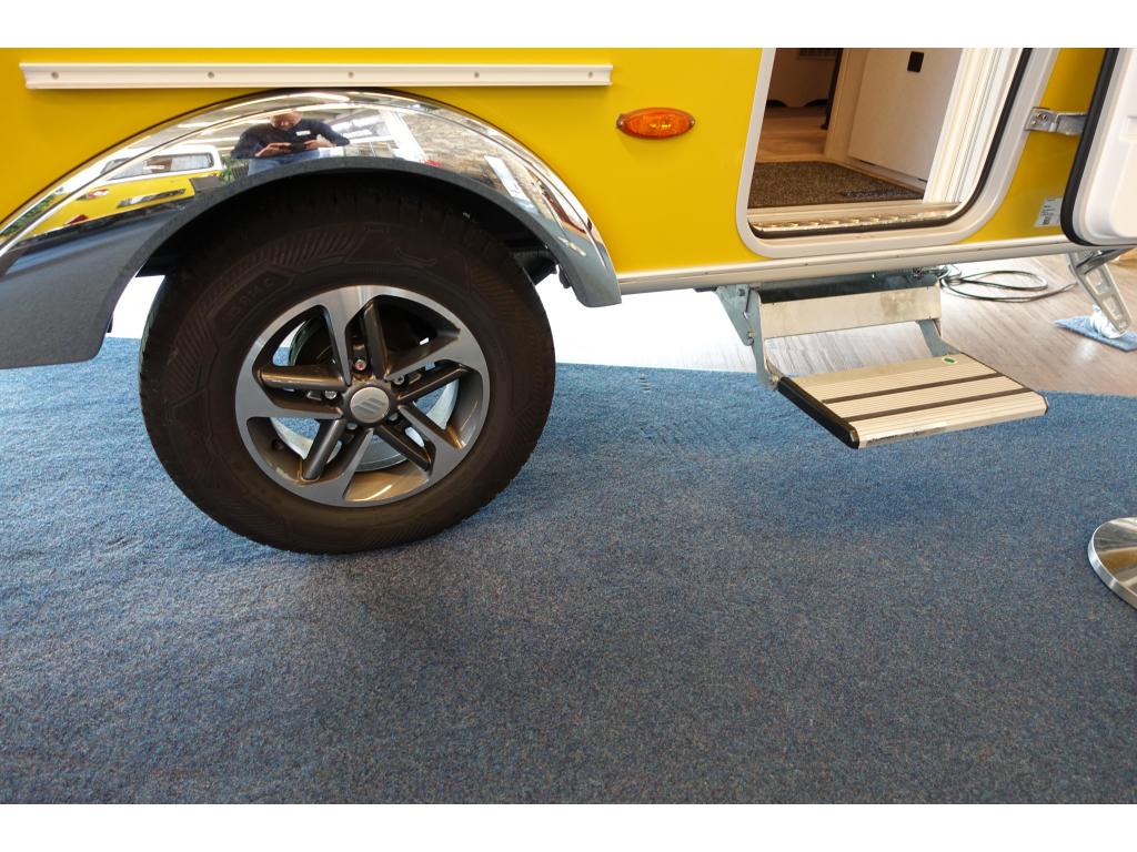 Eriba Touring Gold 642; nieuw € 3.000,- korting, Overige typen, Standaardzit, Schokbreker, Bedrijf