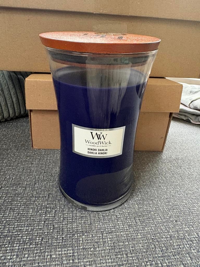 Woodwick large nieuw hinoki dahlia, Overige materialen, Nieuw, Ophalen of Verzenden, Kaars