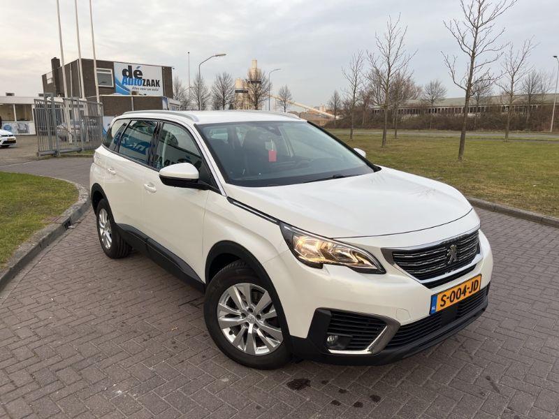 Peugeot 5008 1.2 PureTech Active, Voorwielaandrijving, Gebruikt, Euro 6, 1199 cc