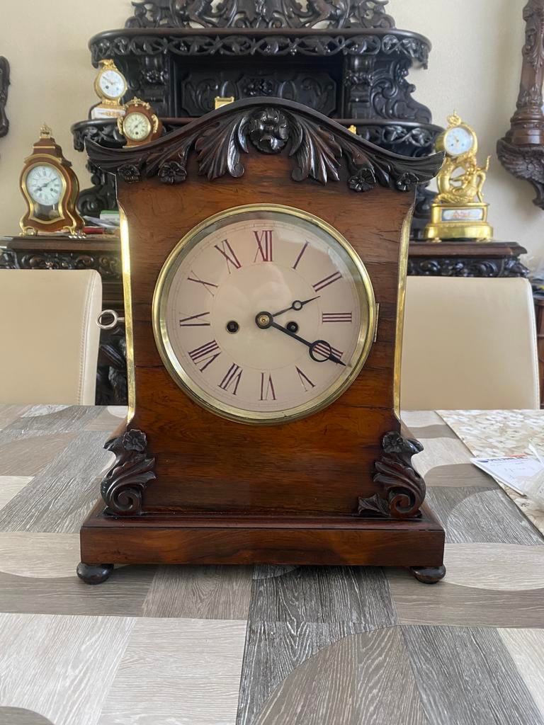 Mahonie houten tafelklok met snek uurwerk, Antiek en Kunst, Ophalen