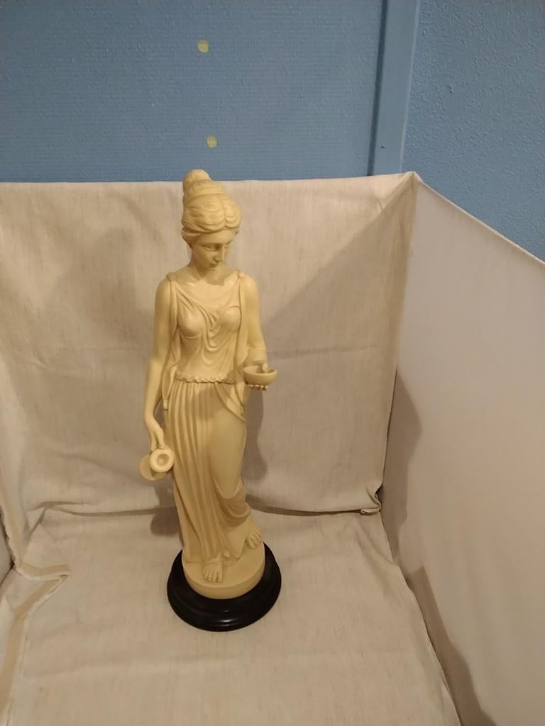 Beeld Romeinse dame, Ophalen