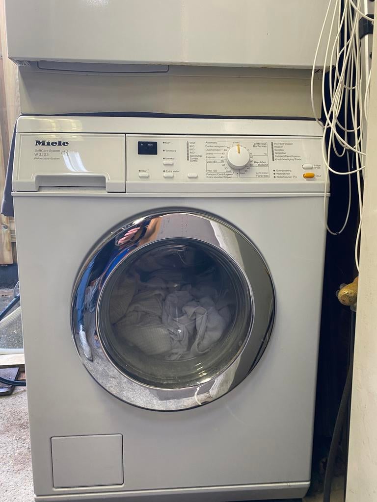 Miele W3203 SoftCare System wasmachine ophalen Begane grond, Ophalen, Gebruikt, Voorlader, Kort programma