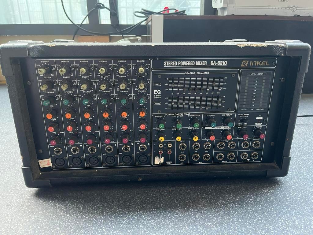 Stereo powerd mixer CA-6210, Muziek en Instrumenten, Ophalen of Verzenden, Zo goed als nieuw, Minder dan 5 kanalen