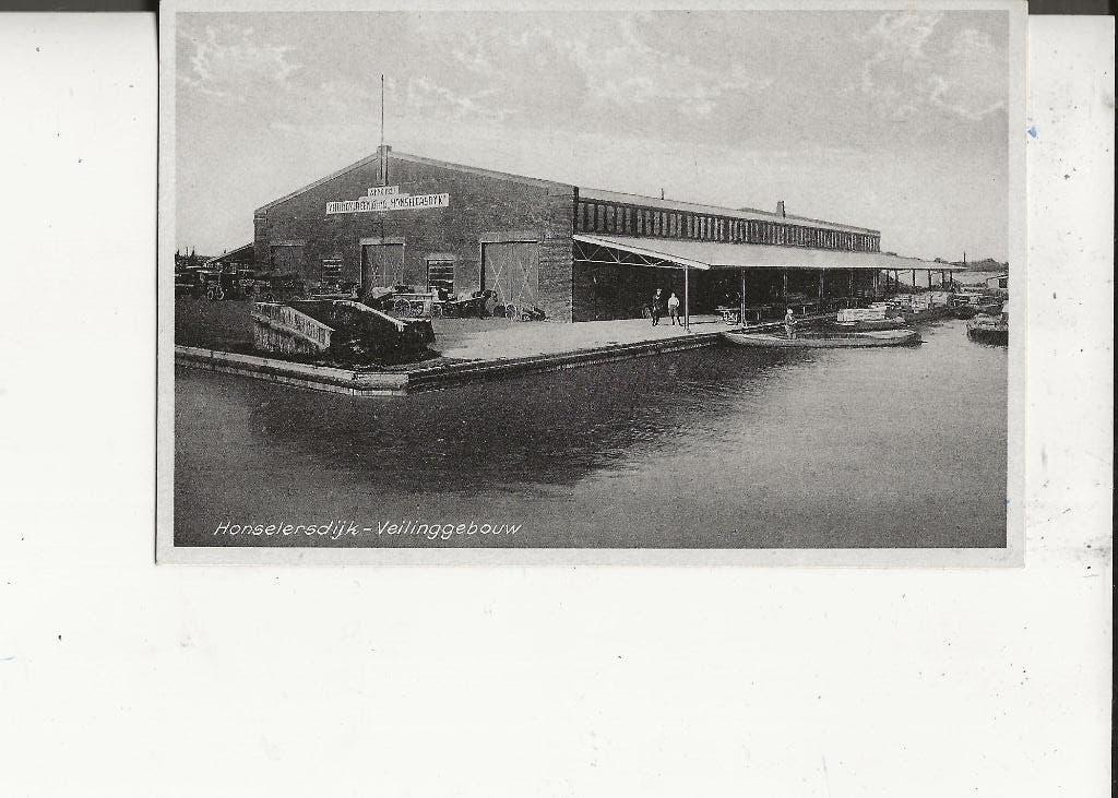 Honselersdijk Veilinggebouw Anno 1927 met vrachtschuiten, Ophalen of Verzenden, 1920 tot 1940, Ongelopen, Zuid-Holland