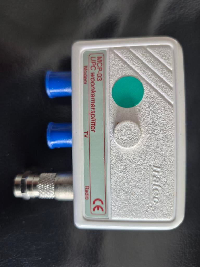 Antenne splitter MCP-03 UPC woonkamersplitter, Ophalen, Nieuw, Antenne