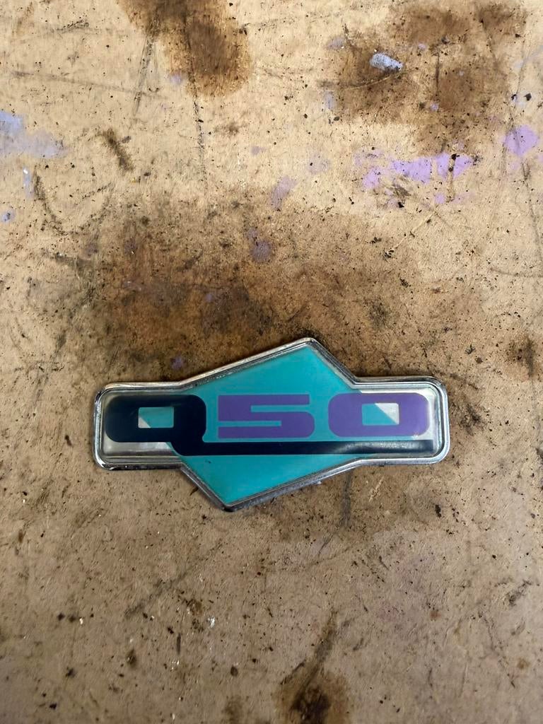 Piaggio quartz 50cc beenschild embleem, Motoren, Tuning en Styling, Ophalen of Verzenden