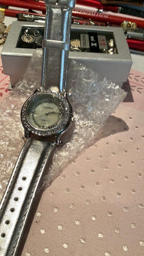 Armband horloge niet gedragen, Verzenden, Zo goed als nieuw