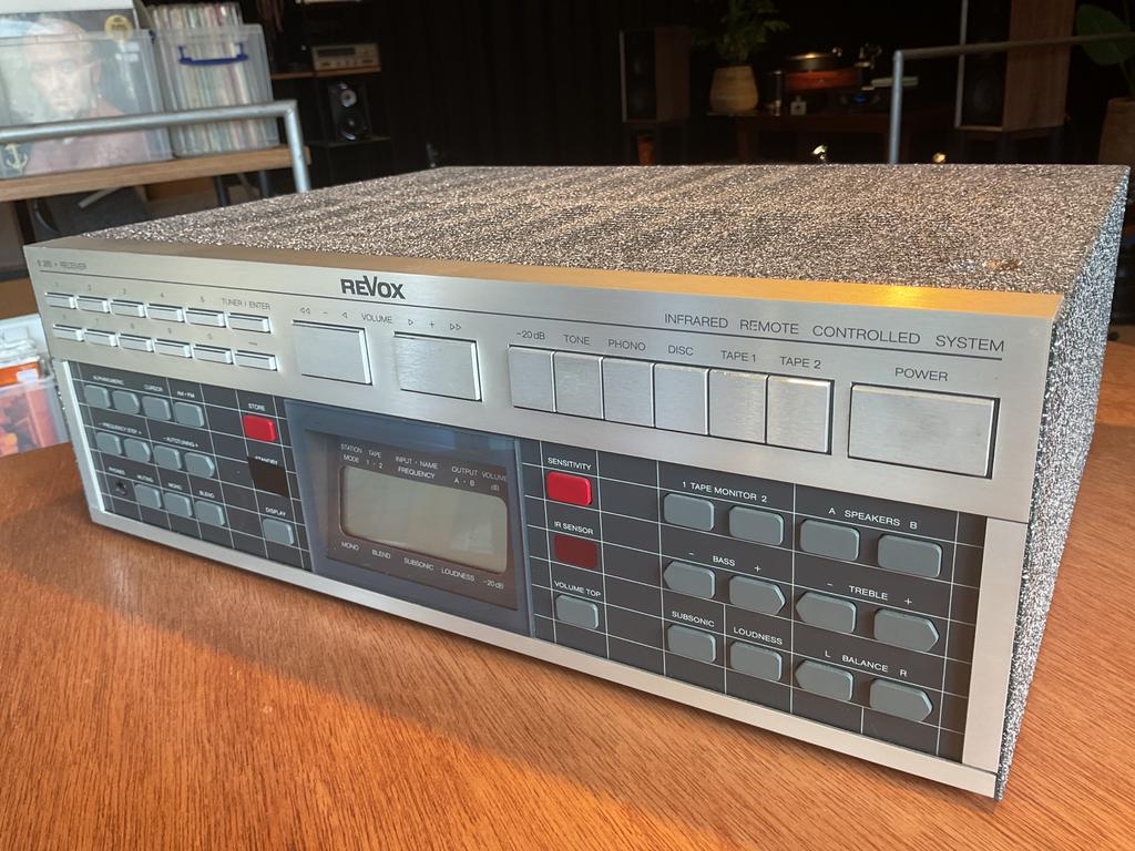 Revox B285 Receiver - Hoogwaardige Audio Ervaring, Overige merken, Gebruikt, Ophalen of Verzenden, 60 tot 120 watt