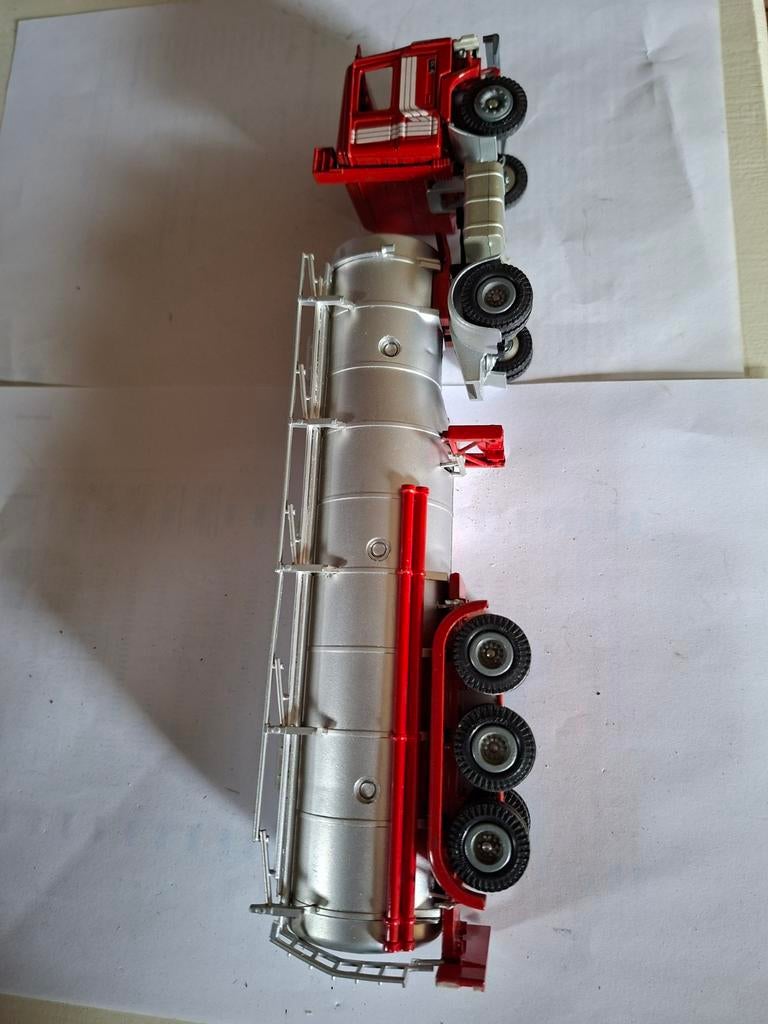 Tekno Volvo F10 modelvrachtwagen, Ophalen of Verzenden