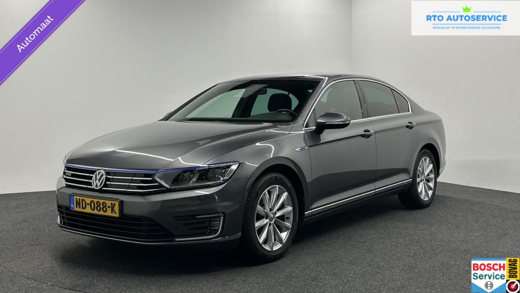 Volkswagen Passat 1.4 TSI GTE Connected TREKHAAK-NAVI-DAB-ST, Auto's, Volkswagen, Gebruikt, Euro 6, Met garantie (alle), 1622 kg